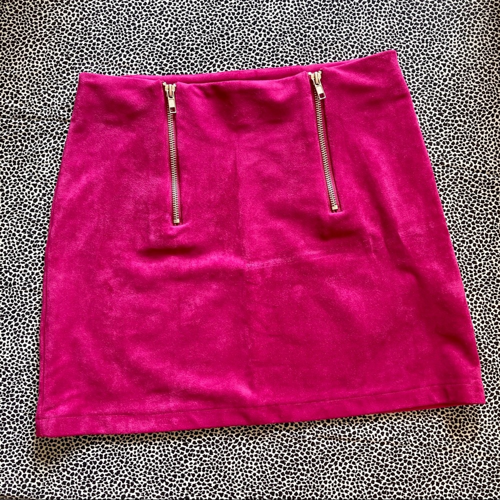 💗 Hot Pink Skirt 💗